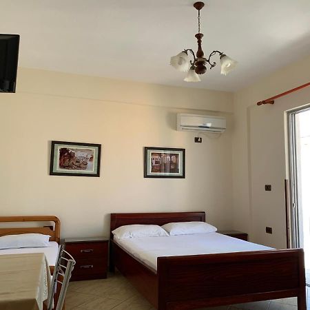 The First Hotel Saranda Exterior foto