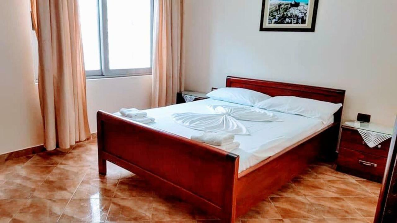 The First Hotel Saranda Exterior foto